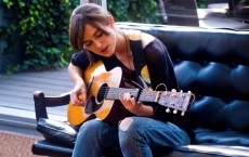 KEIRA KNIGHTLEY stars in BEGIN AGAIN