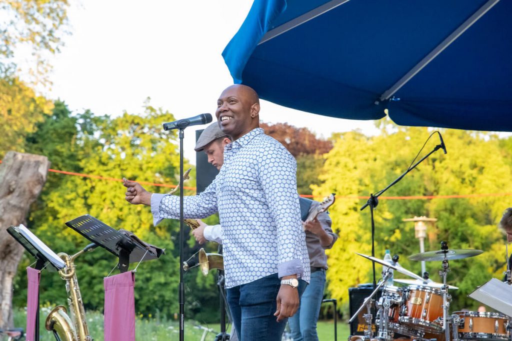 Foto Liveband beim Schlossparkfest Schötmar 2019