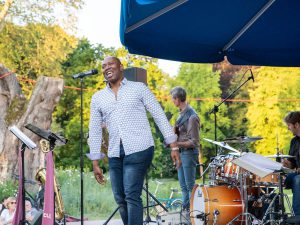 Foto Liveband beim Schlossparkfest Schötmar 2019