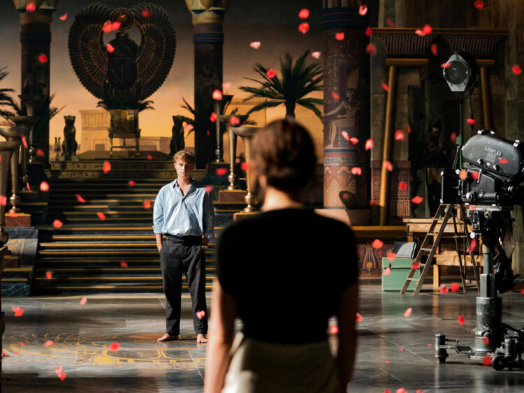 Szenenbild aus dem Kinofilm Traumfabrik