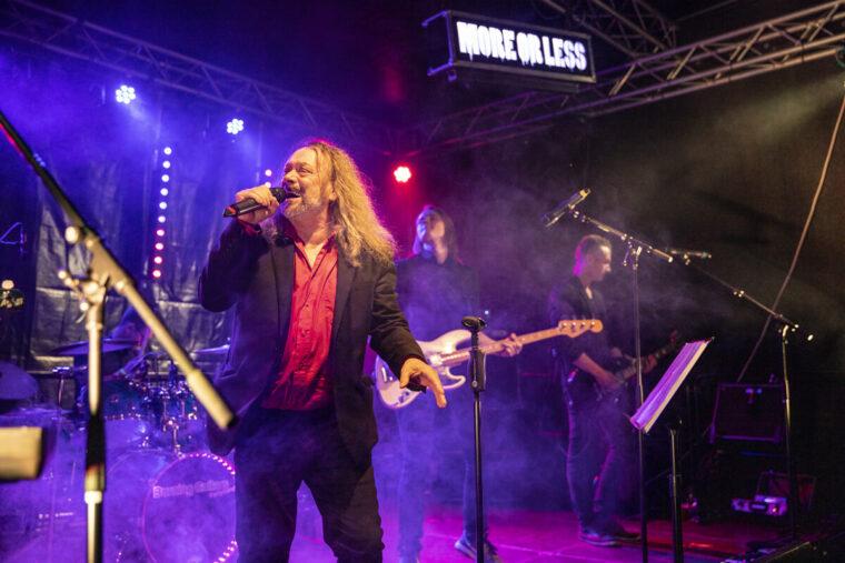 More or Less live im Bega Bad 2020