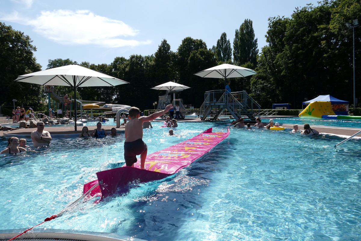 Pool-Party im Bega Bad